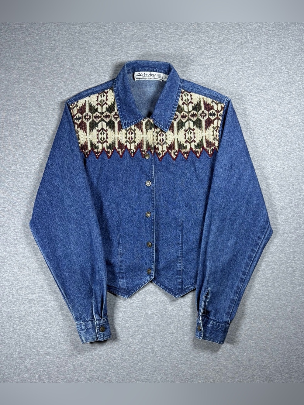 Vintage Western Denim Shirt Women’s Med Aztec Tapestry Yoke Cropped Adobe Rose